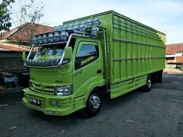 Truk cumplung 1996 rasa canter super speed duration. Gaya Modifikasi Truk Trans Sulawesi Klimis Dan Kinclong Awansan Com