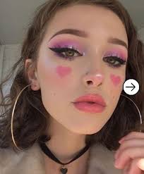 10 Egirl Makeup Inspiration That Are Trending Right Now Creative Makeup Pink Makeup Artistry Makeup