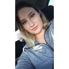 Mya Sanchez (@my_ohhh_my)