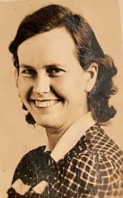 1993 : Senior ... Ellen Tompkins