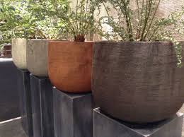 Grand Pot De Fleurs En Terre Cuite Pour Votre Jardin Et Terrasse Garden Vases Planters Terracotta Planter
