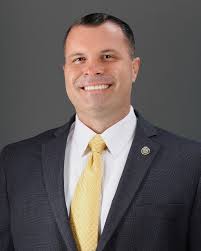 Deputy City Manager Patrick Robinson