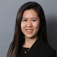 Holly Lau's Instagram, Twitter & Facebook