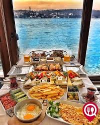 Serpme Kahvalti Yakamoz Restaurant Istanbul Kanlica Calisma Saatleri 09 00 00 00 0 216 331 00 13 80 Alkolu Meka Yemek Lezzetli Yemekler Ascilik