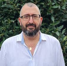 Tabitha Sewell's Instagram, Twitter & Facebook