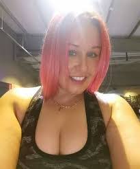 Sharon Leathers's Instagram, Twitter & Facebook