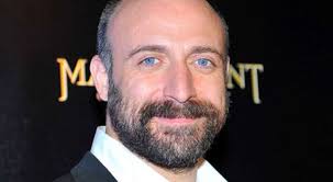 Halit ergenç (born 30 april 1970) is a turkish actor. Halit Ergenc The Magnificent