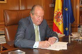 Le pistolet que manipulait juan carlos avait été offert par franco quelques semaines auparavant. Moi Juan Carlos Roi D Espagne