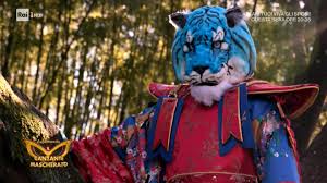 Ed è caterina balivo, la giurata ad averlo riconosciuto. Il Cantante Mascherato Conferenza Stampa Dichiarazioni Ospiti Maschere