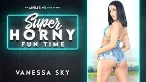 4k00:18man gets caught cheating in bed, both woman leaves him, dramatic break up. Latina Vanessa Sky Never Gets Bored When She Is Alone Frprn Xxx