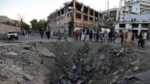 L'attaque a été revendiquée par l'état islamique, que les. Attentat A Kaboul Le Bilan Grimpe A Plus De 150 Morts L Express