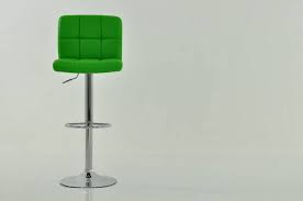 With a seat that takes you through 360 degrees, it makes the stool easy. Cuban Faux Leather Gas Lift Grid Design Green Bar Stool