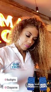 Larissa Studer's Instagram, Twitter & Facebook