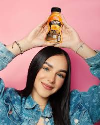 Team arka 💛🩷 gracias por hacerme parte del equipo Pd: todas son divinas  pero la de ajo y perejil es mi fav🧷 Me encuentras en la valla del New  Market, súper feliz