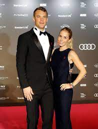 Jun 29, 2021 · manuel neuer steht bei der em 2021 für deutschland im tor. Nina Weiss Sie Ist Die Frau An Manuel Neuers Seite