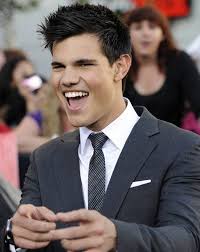 Eclipse premiere: Twilight's Taylor Lautner does Team Jacob proud