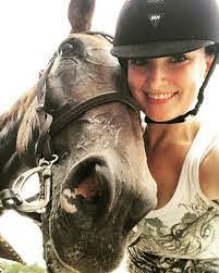 Alexandra Shinn's Instagram, Twitter & Facebook