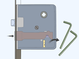 Is the key hard to turn now? Simple Ways To Pick An Old Skeleton Key Lock 6 Steps