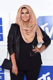 Blogger Amani Al-Khatahtbeh becomes first Muslim woman to run for congress  in New Jersey