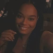 Jasmine Mullins's Instagram, Twitter & Facebook