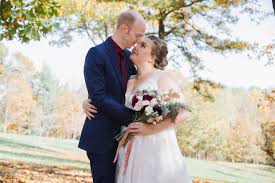 Mirinda Wesley Wedding Sneak Peek Melrose Caverns In 2020 Diy Hairstyles Wedding