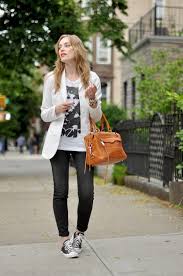 Pin By Silvia Oyarzun Allendes On Black Pants Work Outfits Women Cute Winter Outfits Clothes For Women