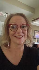 MUAkaren (@karendianegraves) · Lees Summit, MO