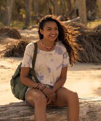 Kiara Outer Banks In 2020 Summer Outfits Bank Fashion Beachy Outfits