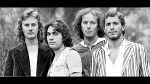 Infarktust kapott, de még el tudott menni az ügyeletre. Torok Adam Asztalhoz Leultem 1970 Os Mini Koncert Promo Youtube