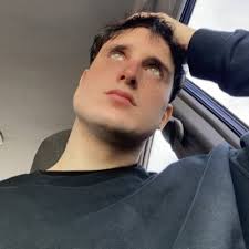 Selena Ramos (@sele_mlm)