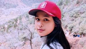 Biar bagaimana pun, pola asuh serta pendidikan yang didapatkan oleh maudy ayunda kecil tentu saja. Maudy Ayunda Kenang Momen Upacara Kemerdekaan Sejak Kecil Dirinya Di Indonesia Times Indonesia