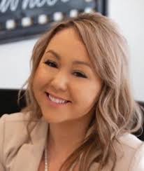 April Karn's Instagram, Twitter & Facebook