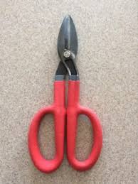 It's resistant to rust and tarnish due to the chromium film on its surface. How To Remove Rust And Clean Your Pruning Shears