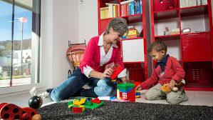 Tous nos services de garde d'enfants à domicile. Chaperon Rouge Garde D Enfants D Urgence A Domicile Croix Rouge Genevoise