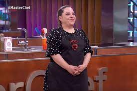En la siguiente prueba, la definitoria, los mayores elogios se los llevó georgina barbarrosa, quien fue la única que cautivó sin dudas al jurado. Masterchef 9 Alicia Quinta Participante Expulsada Mira