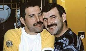 Jim hutton, freddie mercury's partner died on new year's day 2010 from a smoking related illness at sixty years old. Freddie Mercury Will How Much Did He Leave Jim Hutton Why Didn T He Get The House Music Entertainment Express Co Uk