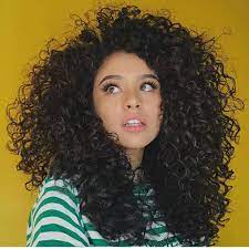 Amazing And Stylish Long Curly Hairstyles For Beautiful Women 2019 Long Curly Hairstyles Long Curly Hair Styles Naturally Curly Hair Styles Long Curly Hair