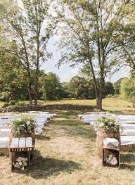 30 Rustic Outdoor Wedding Decorations With Hay Bales Oh Best Day Ever Rustic Outdoor Wedding Rustic Farm Wedding Outdoor Fall Wedding