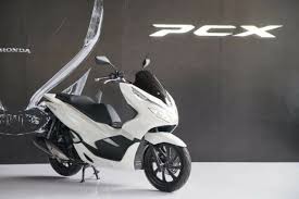 Berikut adalah harga minimal jasa servis motor honda yang berlaku di seluruh bengkel resmi honda harga yang tertera di bawah ini adalah harga minimal yang diberikan oleh main dealer honda. Ini Dia Harga Resmi All New Honda Pcx 150 Di Kota Batam Bintan Dan Tanjung Balai Karimun Mivecblog Com