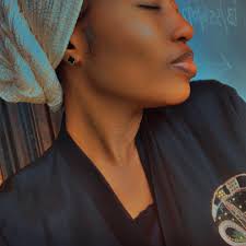 Downtown Poontown…it may be wet today but the deliveries are hot and  dry🤣😀✔️✔️ you just got New PALM NOOSA in…this mini and all of the  embroidered range as well..shirt dresses and mini