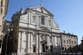 4 počitniških najemov in hotelov je na voljo zdaj. Chiesa Del Gesu Rome Roma