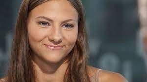 V rozplavbě zaplavala čas 24,89 sekundy. Plavani Je Drina Za Tyden Dam 60 Kilometru Je Komicke Kdyz Plavu Prsa Rika Plavkyne Seemanova Hospodarske Noviny Ihned Cz