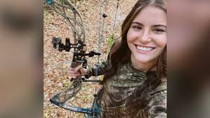 Baylee Holbrook: Florida girl dies after being hit by lightning