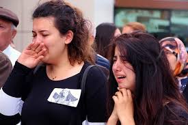 Hain saldırıda hayatını kaybeden 22 yaşındaki şenay aybüke yalçın, 11 ekim 2016'da yapılan atamalarda öğretmen olmuştu. 8 Ay Once Atanmisti Terorun Hedefi Olan Ogretmen Senay Aybuke Yalcin Son Yolculuguna Ugurlandi Onedio Com