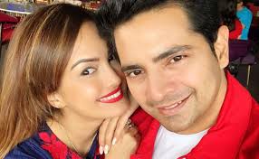 Currently he is seen in hott studio's web series couple of mistakes, opposite barkha sengupta.he was also seen playing the lead role in sony sab tv biwi aur main.karan added veer to his name on this instruction of his grandmother. 7si5cf0gpwgm6m