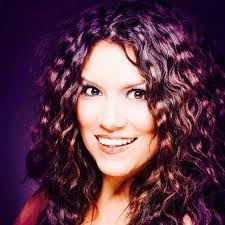 Amanda Avila's Instagram, Twitter & Facebook