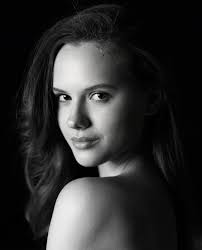 𝓚𝓻𝓲𝓼𝓽𝓲𝓷𝓪 𝓢𝓱𝓶𝓲𝓭𝓽