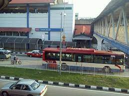 Taman melati lrt i̇stasyonu bir yükseltilmiş olan hızlı transit istasyonu kuzey bölgesi kuala lumpur , malezya , bir parçası kelana jaya hattı (eski putra olarak bilinir). Taman Melati Lrt Station Klia2 Info