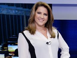 Recebe, em média, 12.25 comentários e 624 curtidas por foto e está em 1528. Christiane Pelajo Substituira Maria Beltrao No Oscar Famosidades