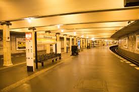 The official u2 website with all the latest news, video, audio, lyrics, photos, tour dates and ticket information. U Bahnlinie U 2 Berlin Berlin Berlin Mitte Structurae